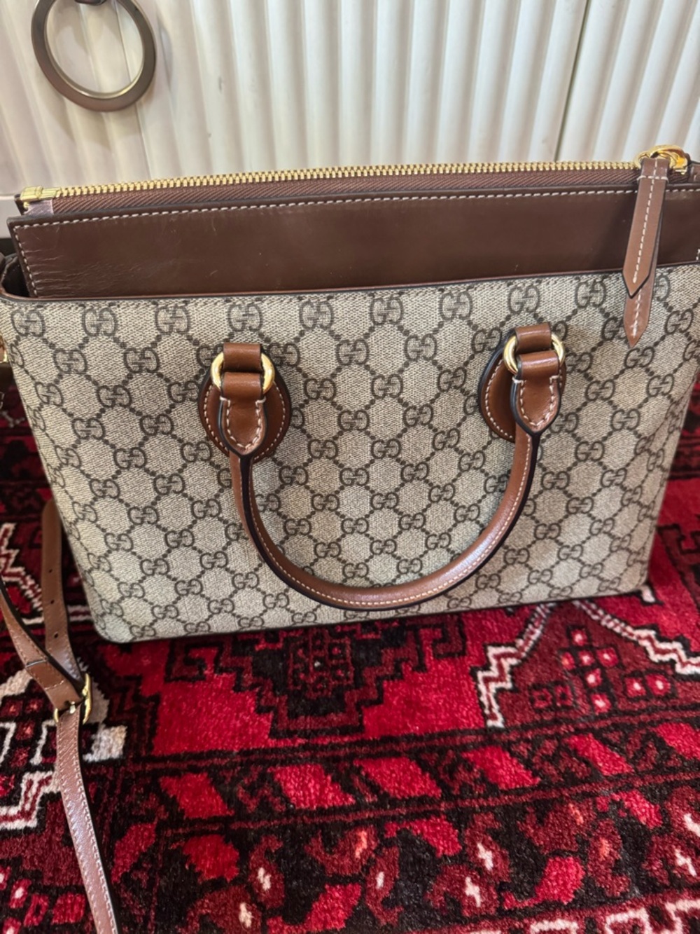 Gucci Linea A Tote Bag - Picture 3 of 9